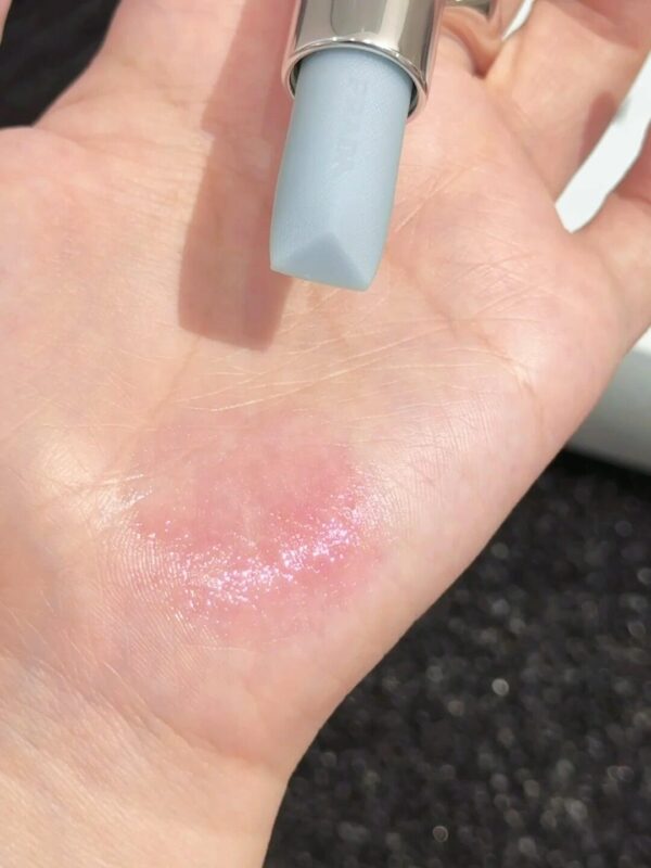Prada Blushing Care 冰藍潤唇膏 U001 - Image 4