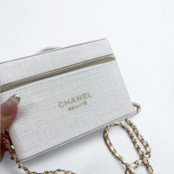 Chanel Beauty 白金化妝箱 DIY 套裝 - Image 2