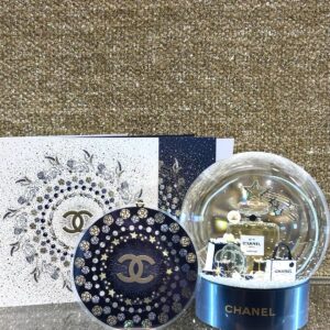 Chanel Beauty 2025聖誕水晶球