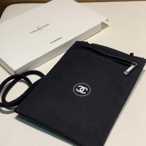 Chanel Beauty 手機/護照收納袋