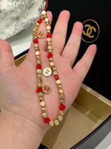 Chanel Beauty 2026馬年紅金手機繩