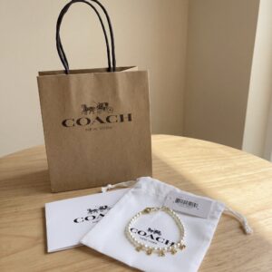 Coach 珍珠吊飾手鏈